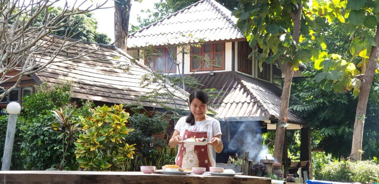 จำค่า ชาเลท์ บ้านพักสวนเกษตร Lampang Exterior foto
